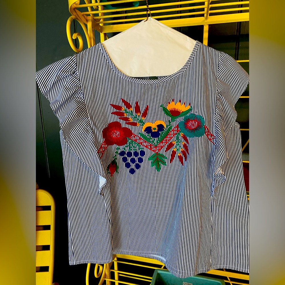 Judith March embroidered blouse